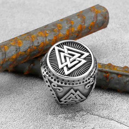 ⚔️ Porte un symbole ancien. Incarne la force, le destin et l’honneur.