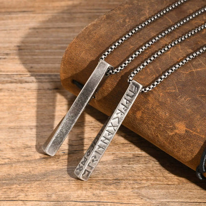 Collier Runes Viking – Force et Protection du Nord