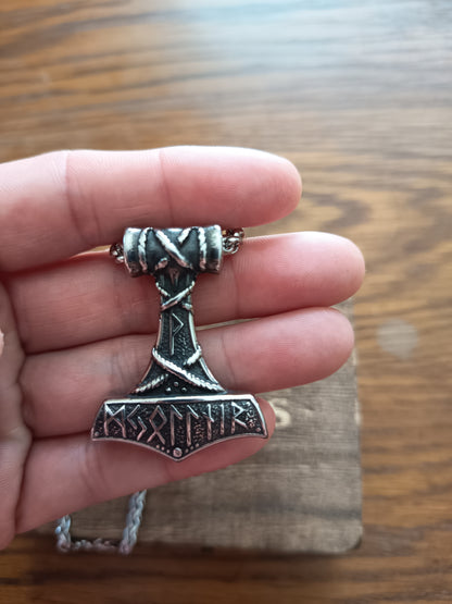 Collier Mjolnir Viking En Acier Inoxydable